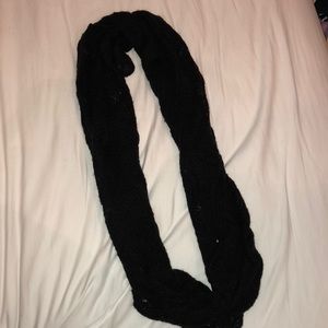 Infinity scarf